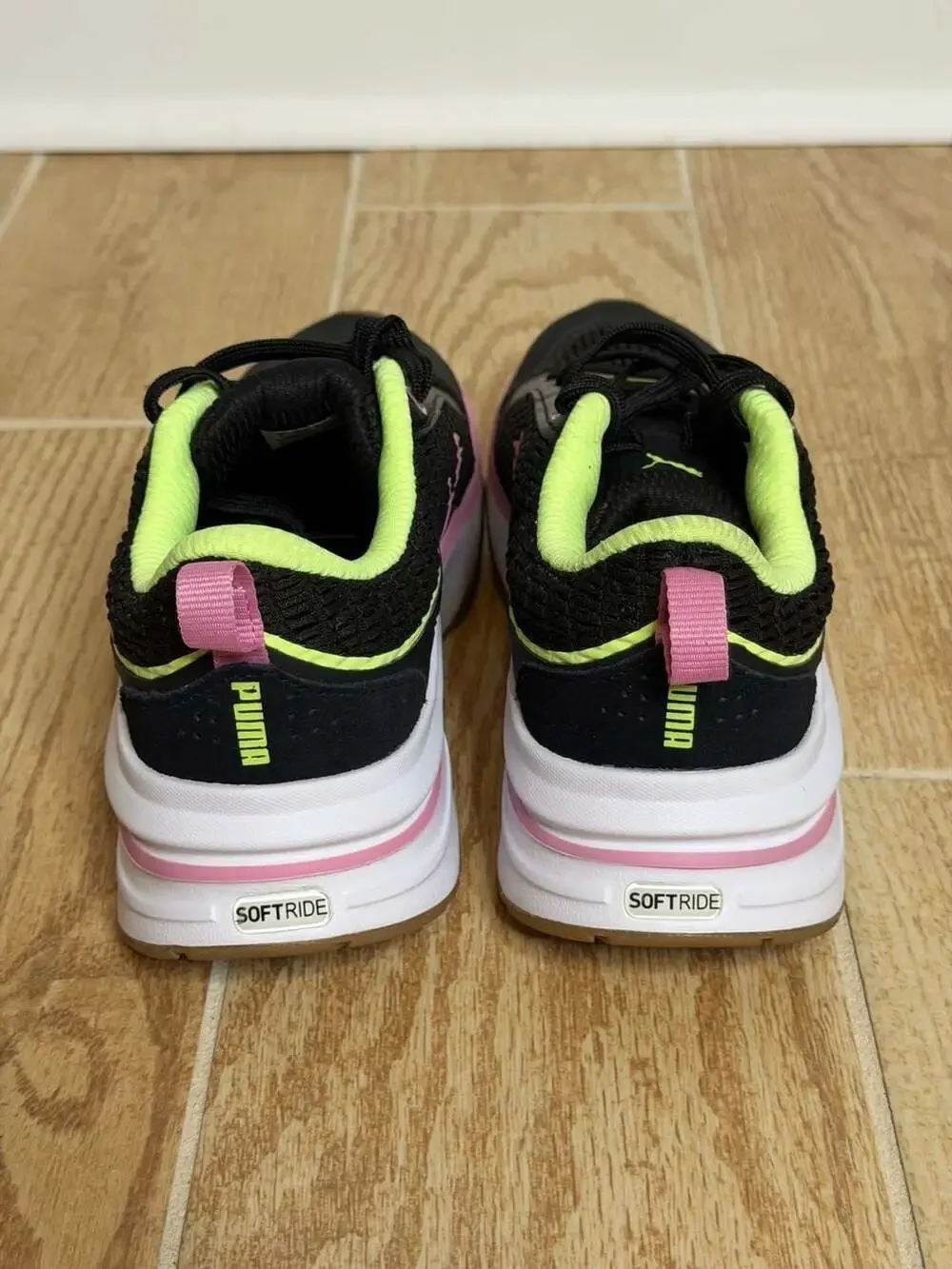 Puma Softride Divine Women's Running Shoes Black Fizzy Apple Size 7.5